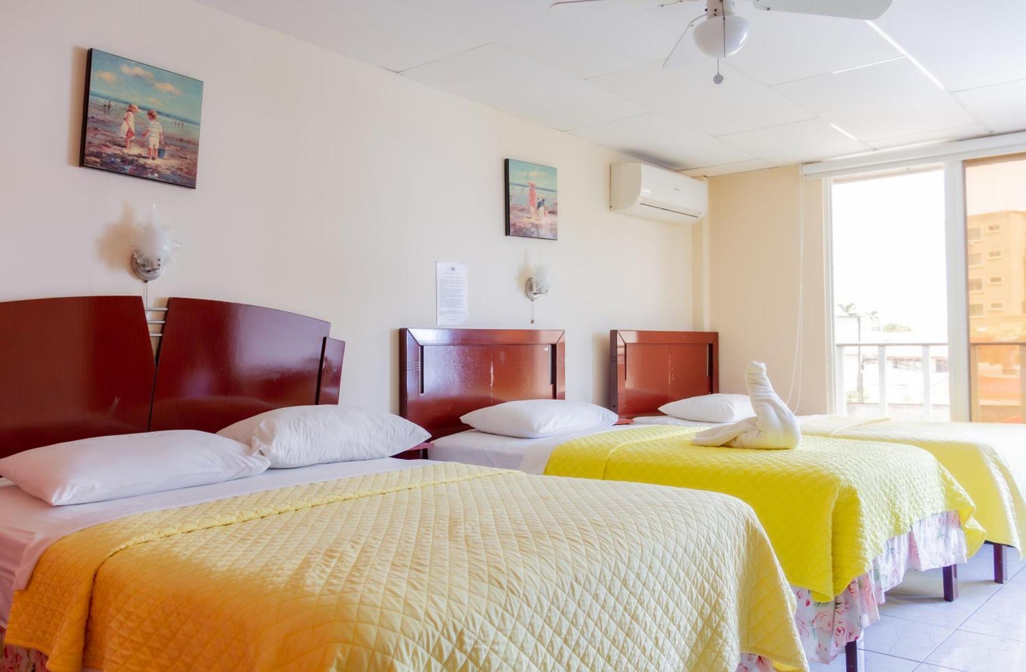 Hostal Antares Manta Eksteriør billede